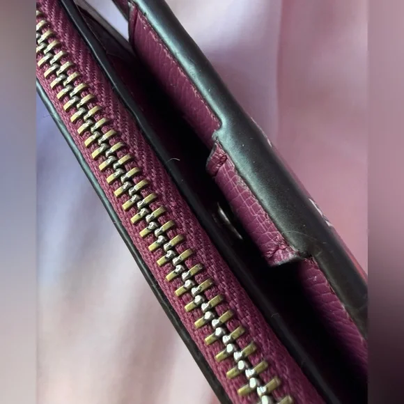 Kate Spade Sylvia Panther Dot Small Slim Bifold Wallet - Picture 4 of 16